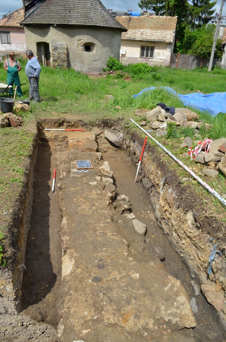 Sonda V - Priebeh mestskej hradby od hradu smerom k bašte (2019) Fotogaléria