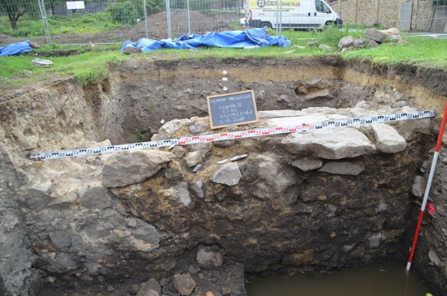 Sonda II - Pozostatky mestskej hradby, 17. stor. (2018) Fotogaléria