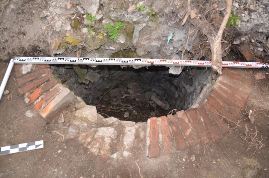 Novoveká studňa po začistení Fotogaléria