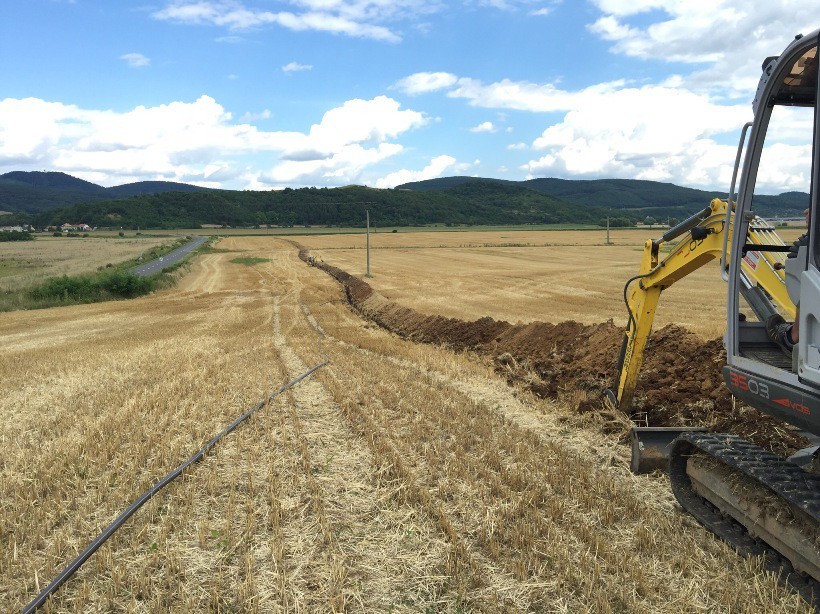 Kabelážna ryha, bez nálezov Fotogaléria